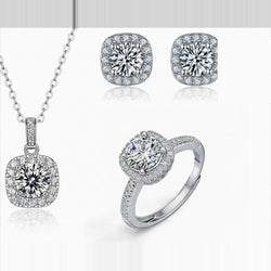Parure Coussin Kouchta — collier, puces et bague moissanite, argent 925