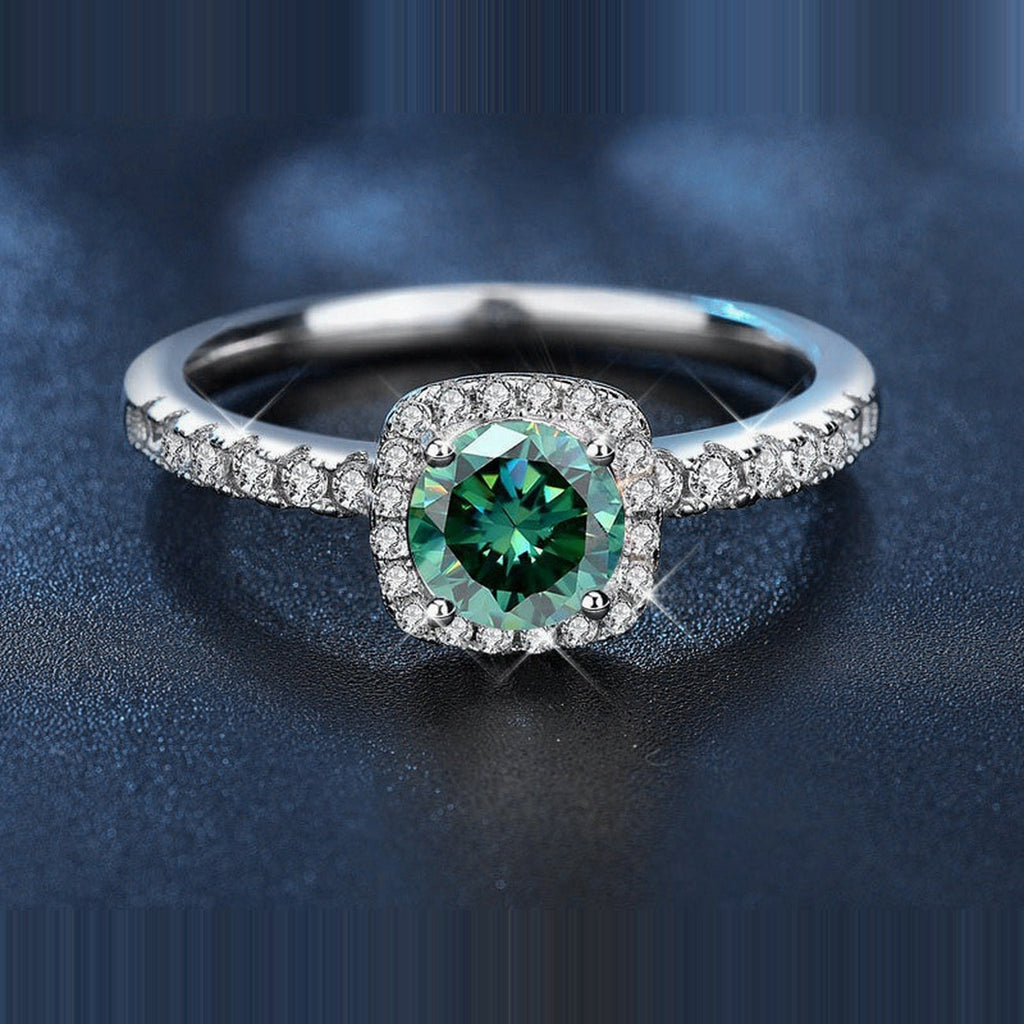 Bague Carré Kouchta — moissanite verte, argent 925