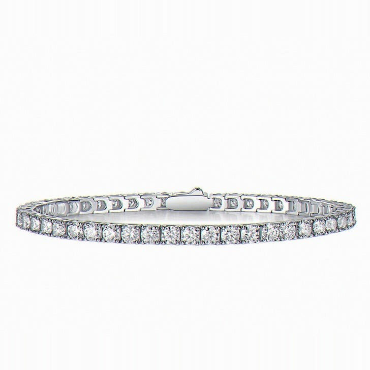 Kouchta Tennis Classique : ligne de moissanites rondes quatre griffes, argent 925 or blanc 18K