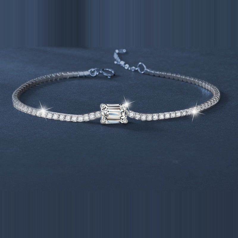 Bracelet Aurore Kouchta en grande courbe ouverte — fermoir mousqueton et chaîne d'extension