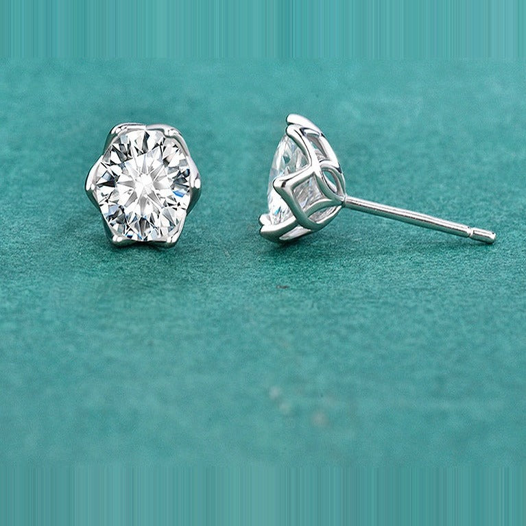 Kouchta Puces Six Griffes Dentelle — sur velours