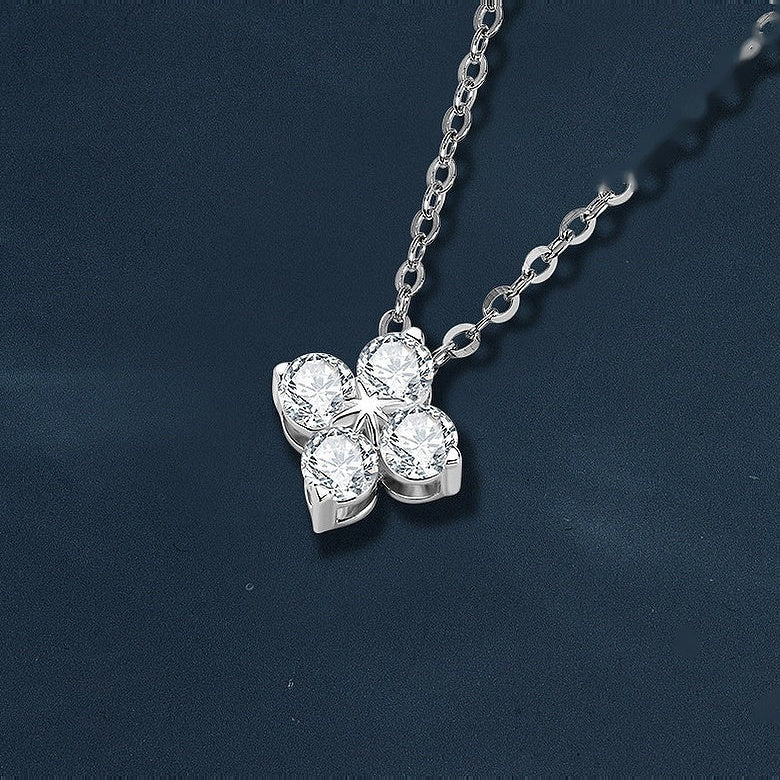 Kouchta Collier Trèfle Quatre Feuilles — détail centre étoilé
