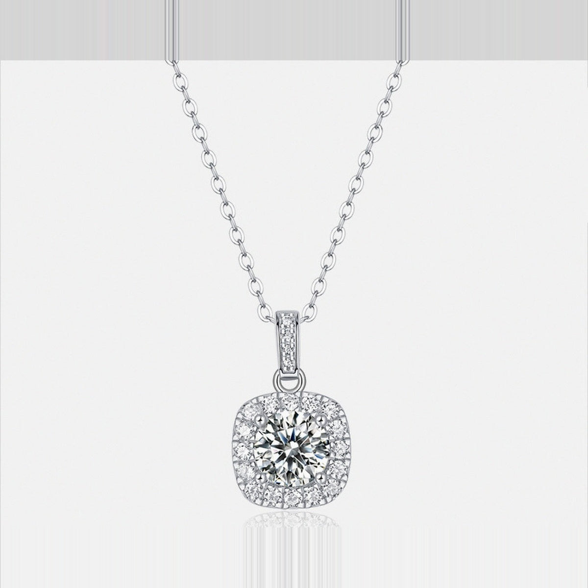 Collier Coussin moissanite 0,3 ct sur chaîne argent 925