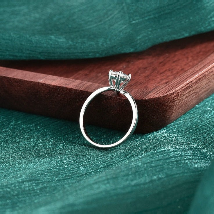 Kouchta — Solitaire six griffes flocon, moissanite 1 ct, argent 925, tailles 5-8