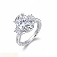 Kouchta Alliance Trois Pierres Ovale — bague trois moissanites ovales argent 925, vue studio