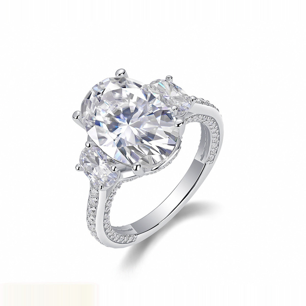 Kouchta Alliance Trois Pierres Ovale — bague trois moissanites ovales argent 925, vue studio
